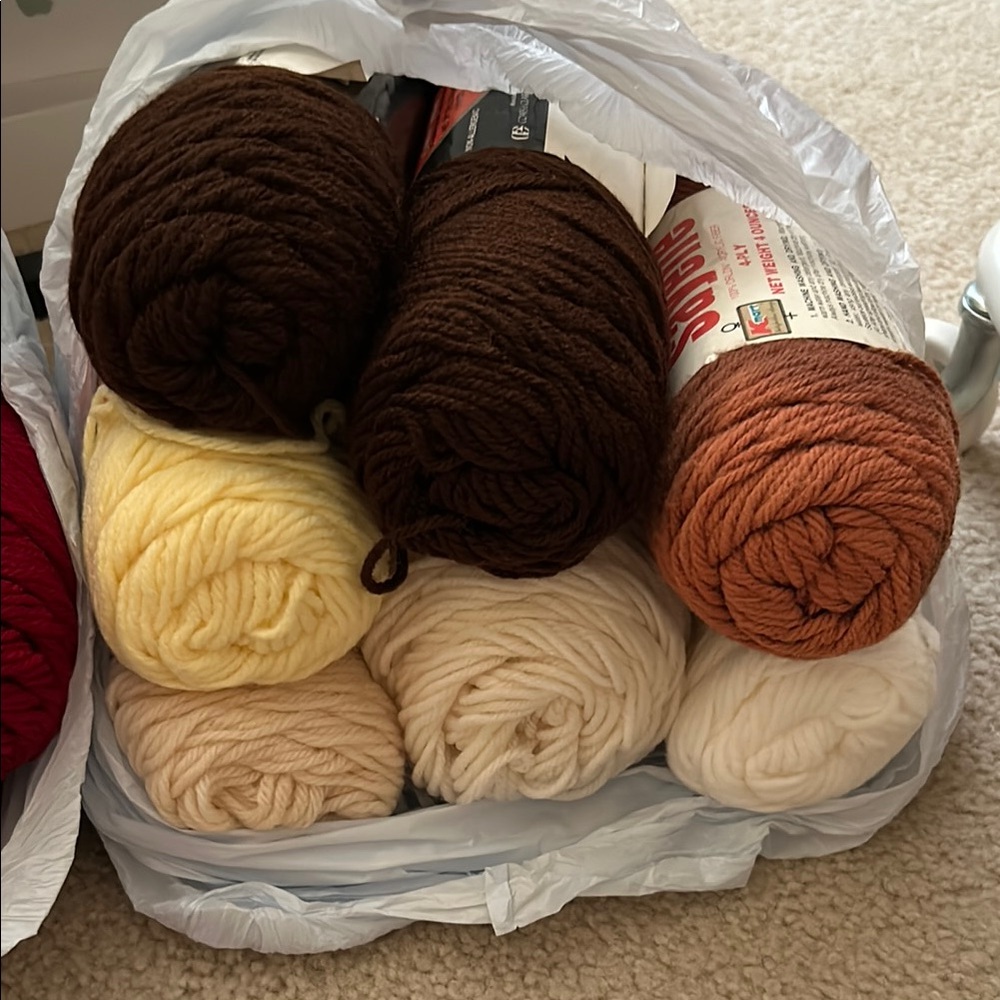 Yarn Bundle - Picture 2 of 3
